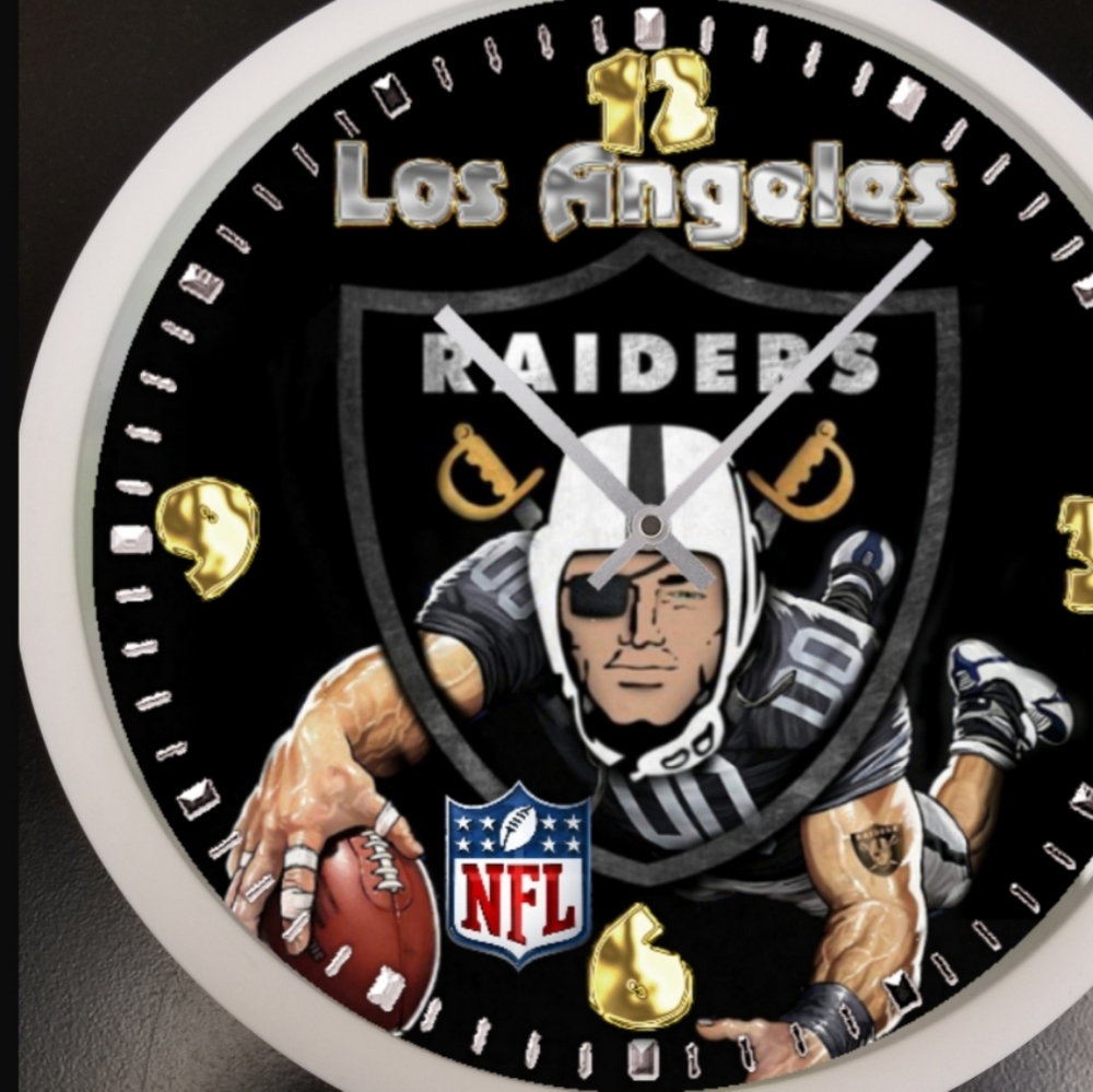 Raiders clock - Picture 2 of 4